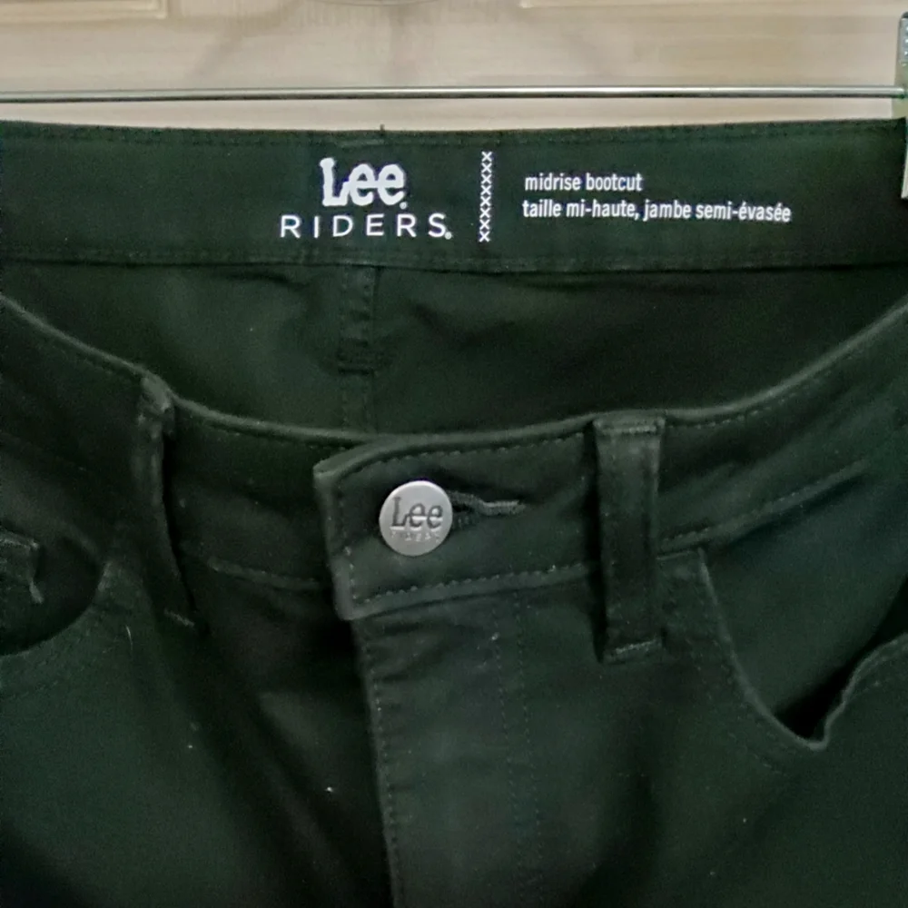 Lee Riders Black Bootcut Mid Rise Jeans - Picture 3 of 8